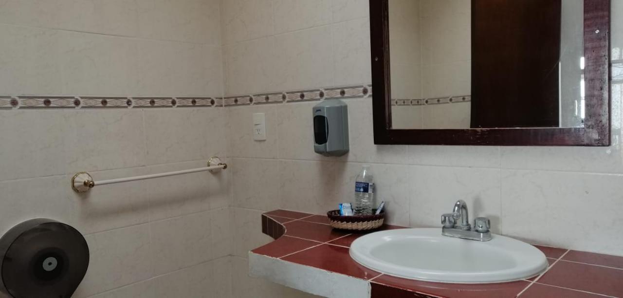 Hostal De San Pedro Чолула Екстер'єр фото